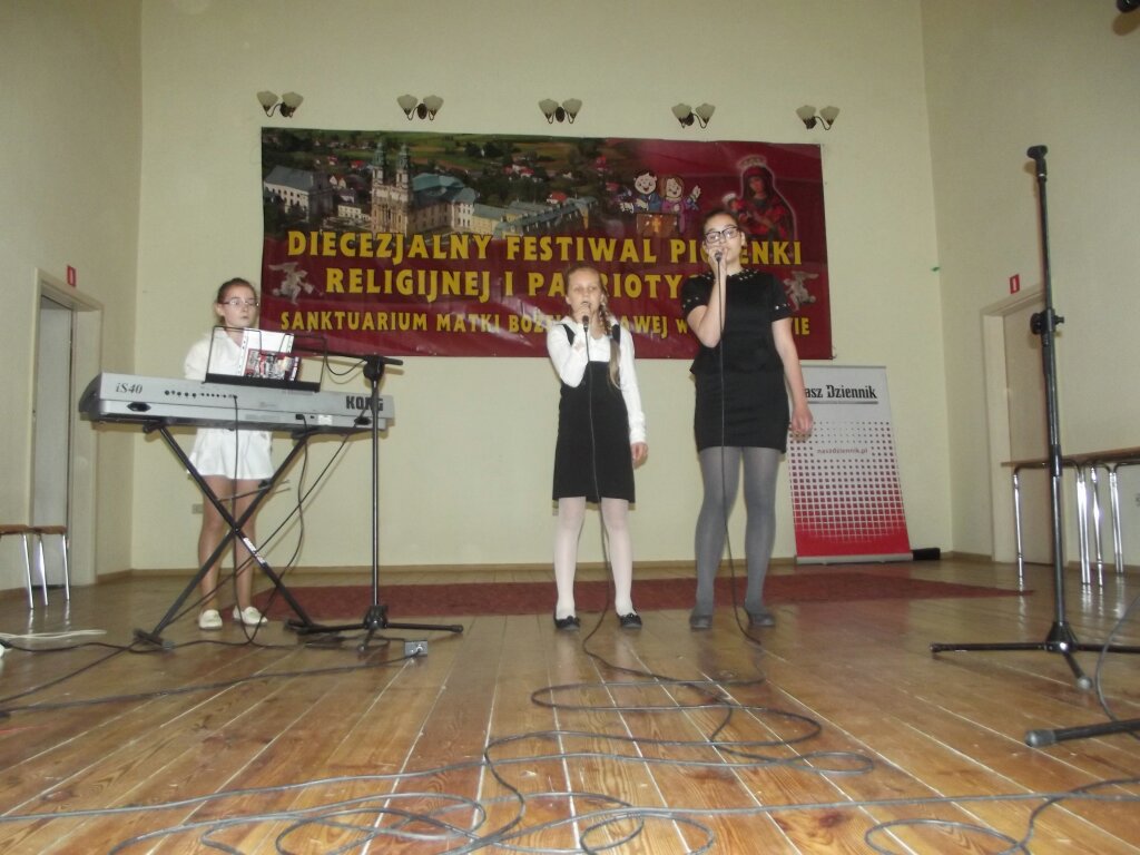13r.05.04 - 20 Festiwal w Krzeszowie